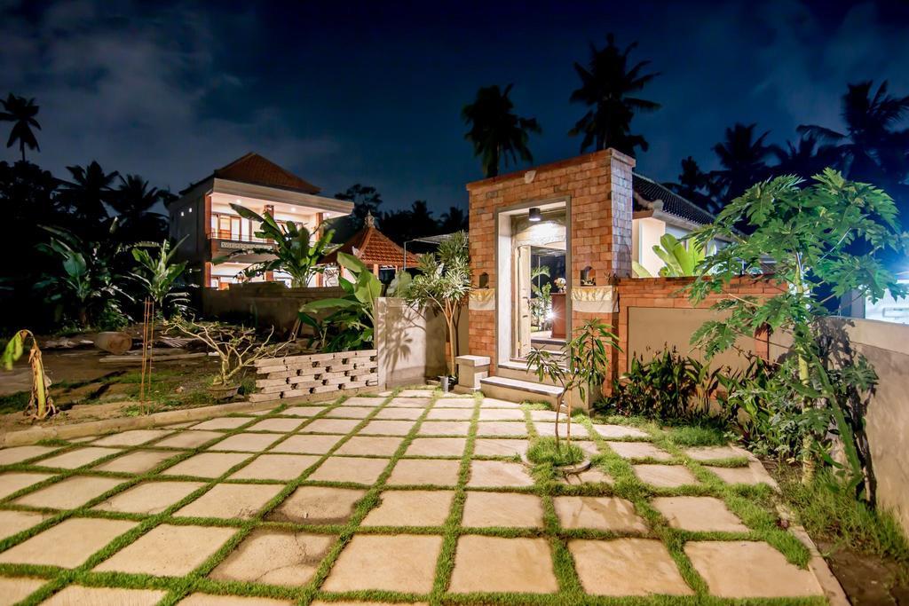 Umah Dangin Guest House Ubud Exteriör bild